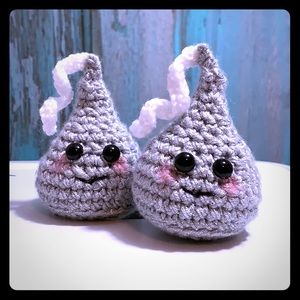 Hershey Kiss, Crocheted